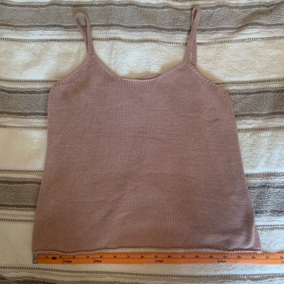 Woven tank ❤️ - Picture 2 of 5